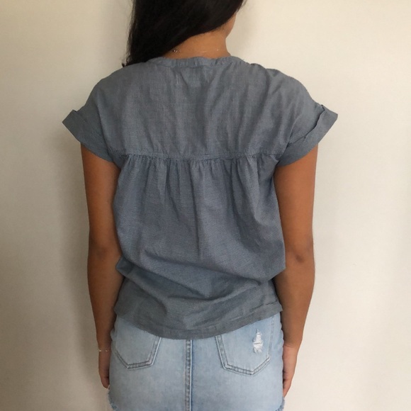 Checkered Key-Hole Blouse - Picture 2 of 3